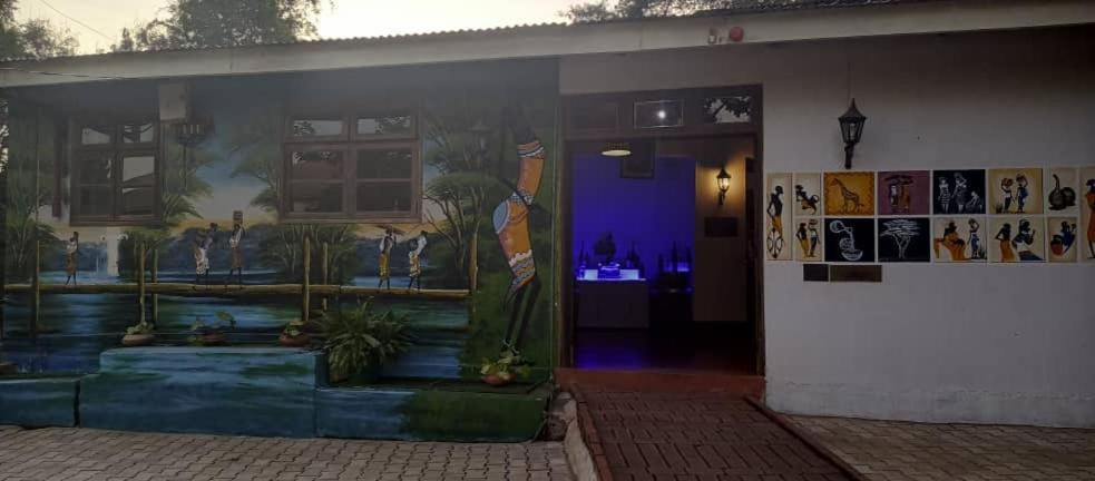 Kilimanjaro Lodge - Mcf Moshi Eksteriør bilde